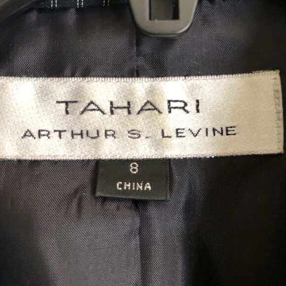 TAHARI ARTHUR S. LEVINE WOMEN'S SIZE 8 BLACK/WHITE LINED 3 BUTTONS LINED CAREER - Picture 9 of 9